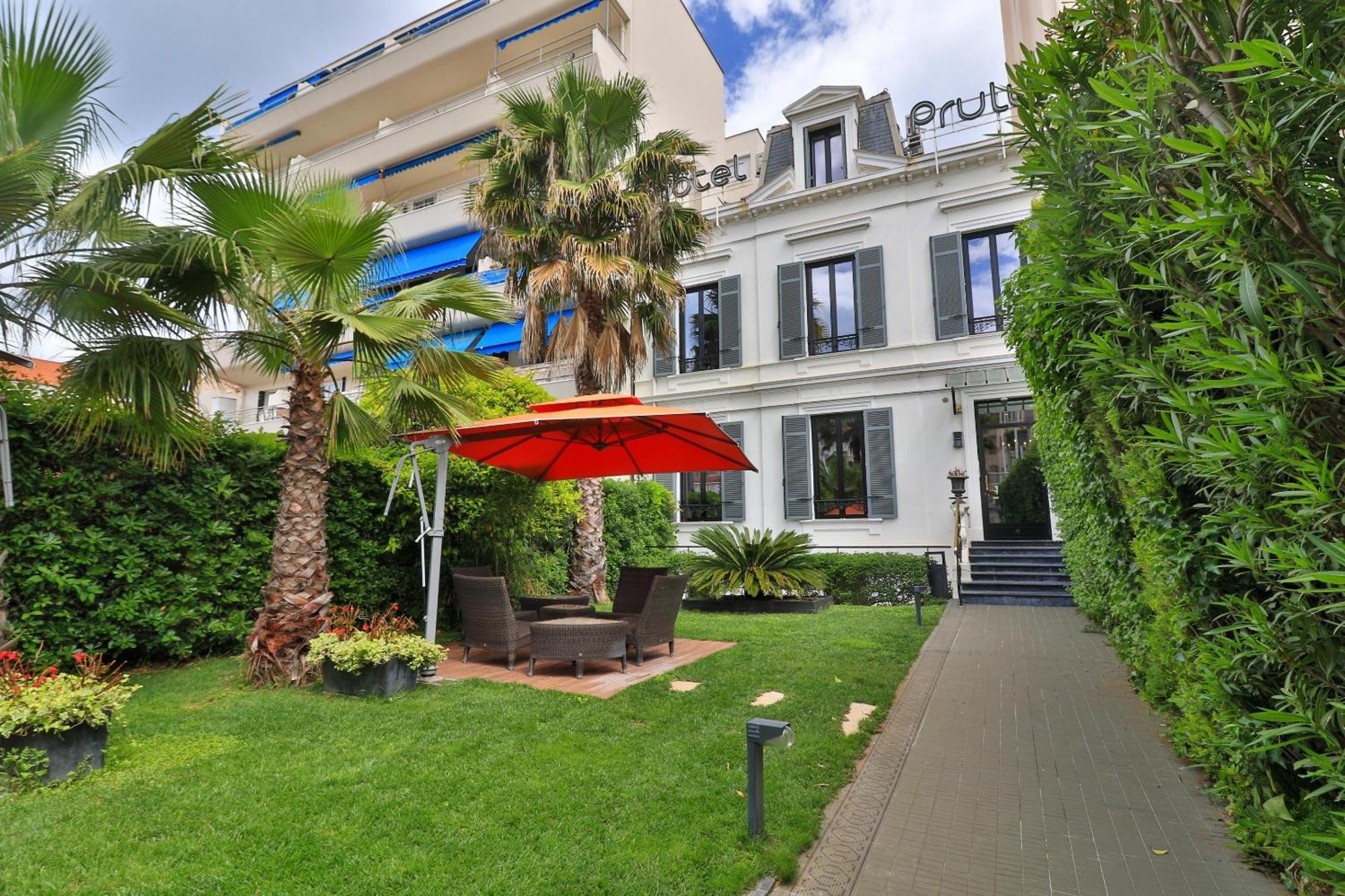 Pruly Centre Hotel